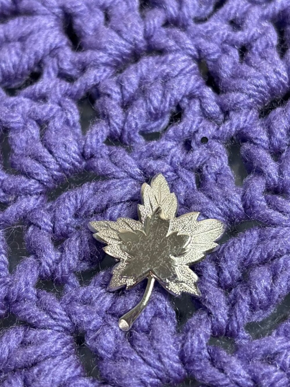 Vintage Monet Silvertone Maple Leaf Brooch 1 inch